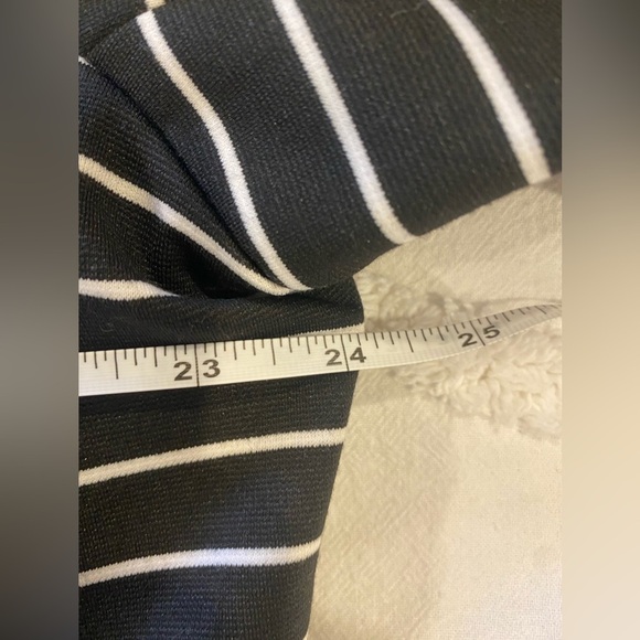 Reitmans Plus Double Breasted Striped Blazer Size 20 - Picture 6 of 7